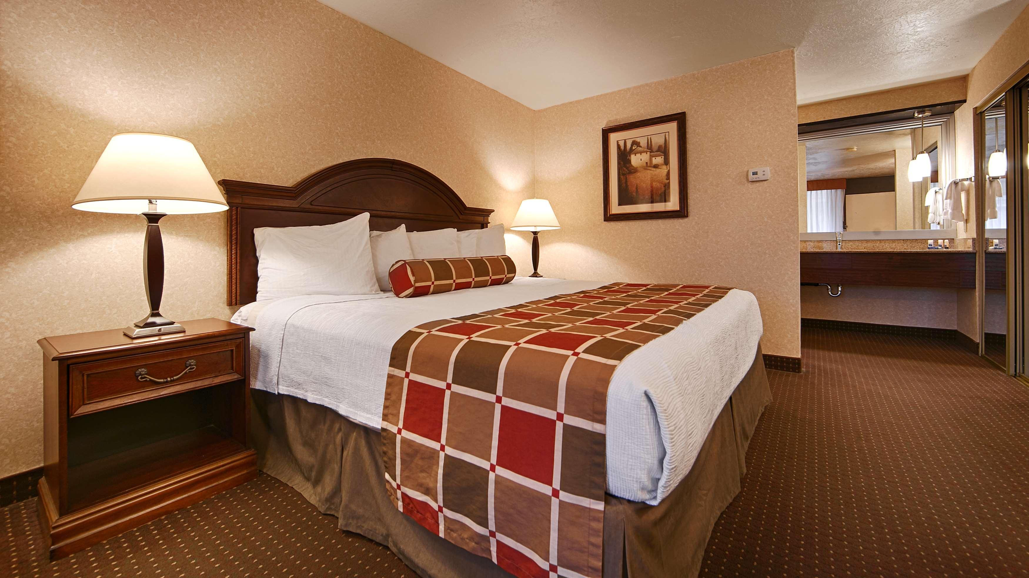 Best Western Plus Weston Inn Лоґан Екстер'єр фото