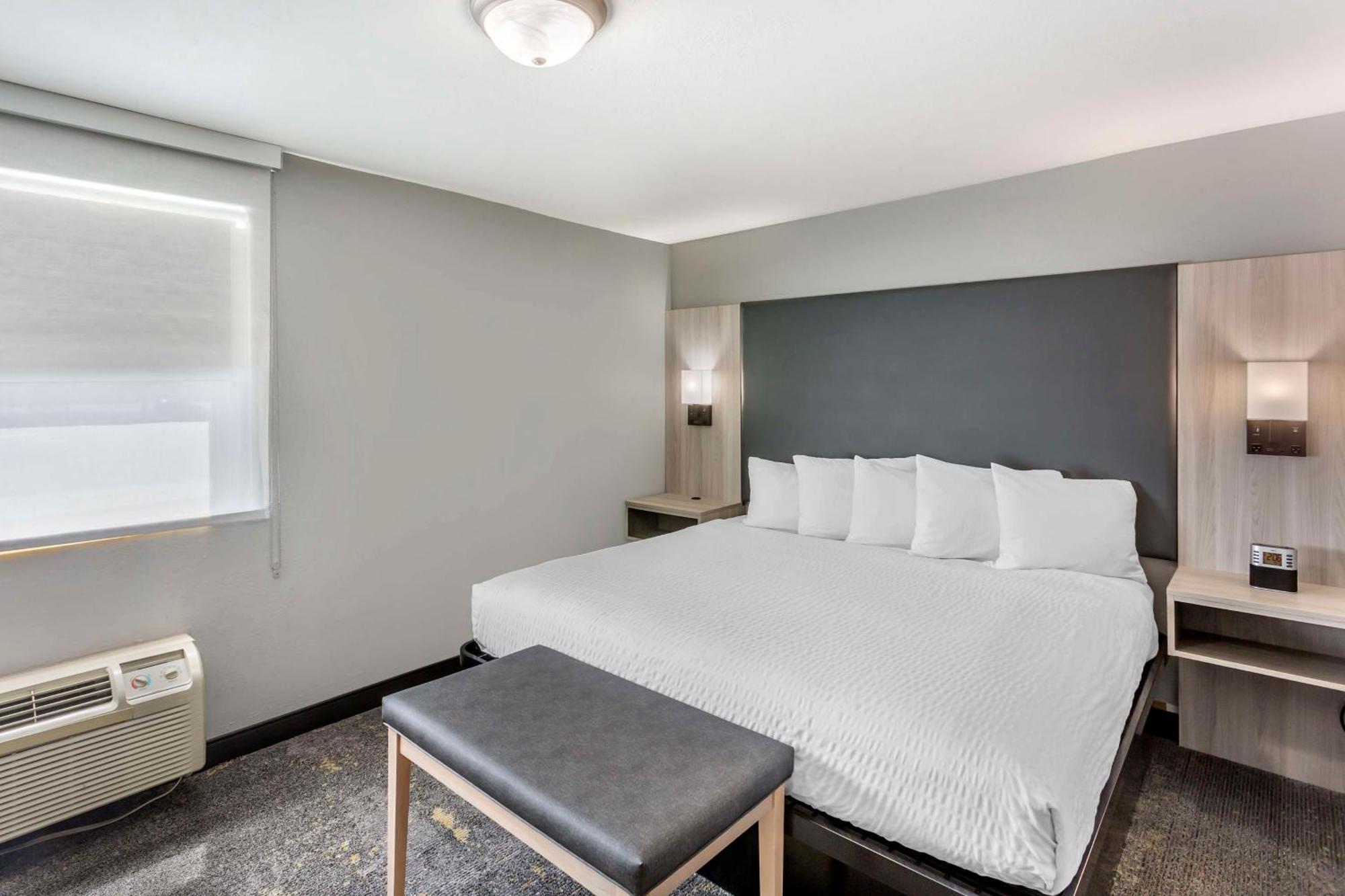 Best Western Plus Weston Inn Лоґан Екстер'єр фото
